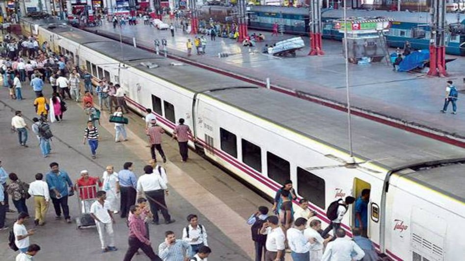 Indian Railways to revamp 50 stations for Rs 7,500 crore this year Indian Railways to revamp 50 stations for Rs 7,500 crore this year