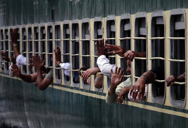 India-Pakistan conflict: Samjhauta Express suspended India-Pakistan conflict: Samjhauta Express suspended