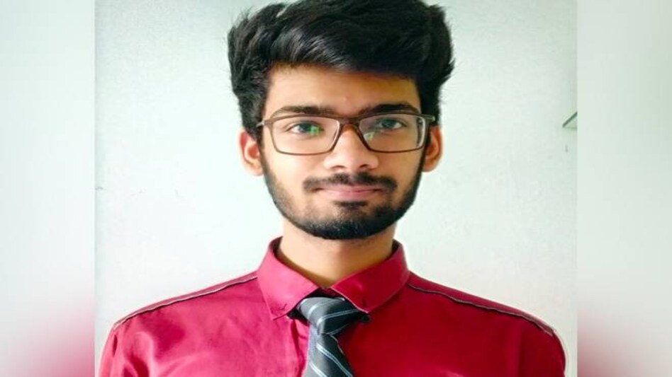 The company offered him the job after viewing his profile on a programming site. The company offered him the job after viewing his profile on a programming site.