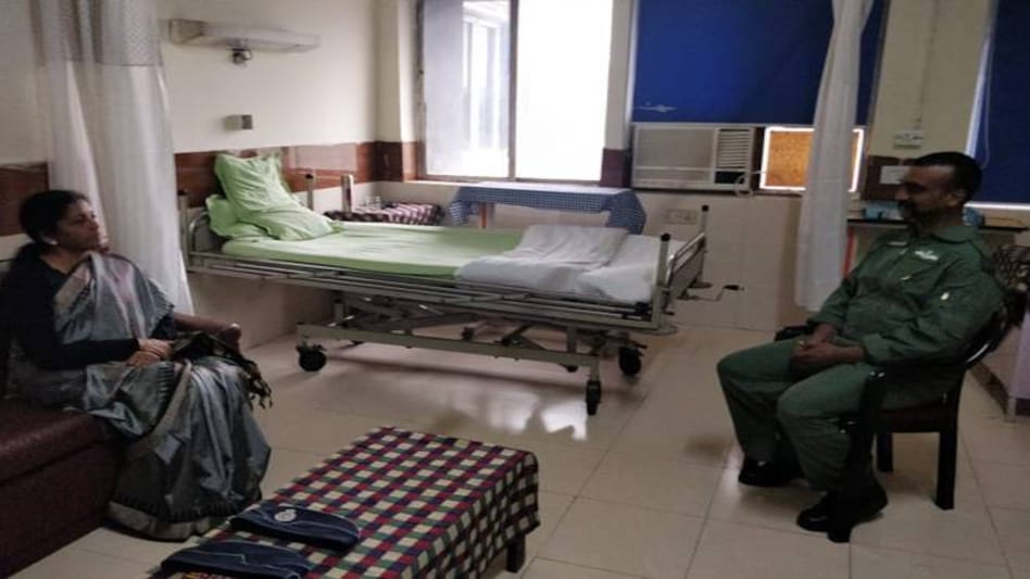 Abhinandan returns home: Defence Minister Nirmala met with Wing Commander Abhinandan Varthaman Sitharaman at a hospital in Delhi. Photo: Twitter/ANI Abhinandan returns home: Defence Minister Nirmala met with Wing Commander Abhinandan Varthaman Sitharaman at a hospital in Delhi. Photo: Twitter/ANI