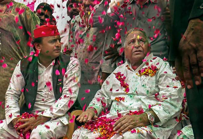 Lok Sabha polls 2019: Samajwadi Party lists Mulayam as star campaigner, fields Akhilesh from Azamgarh