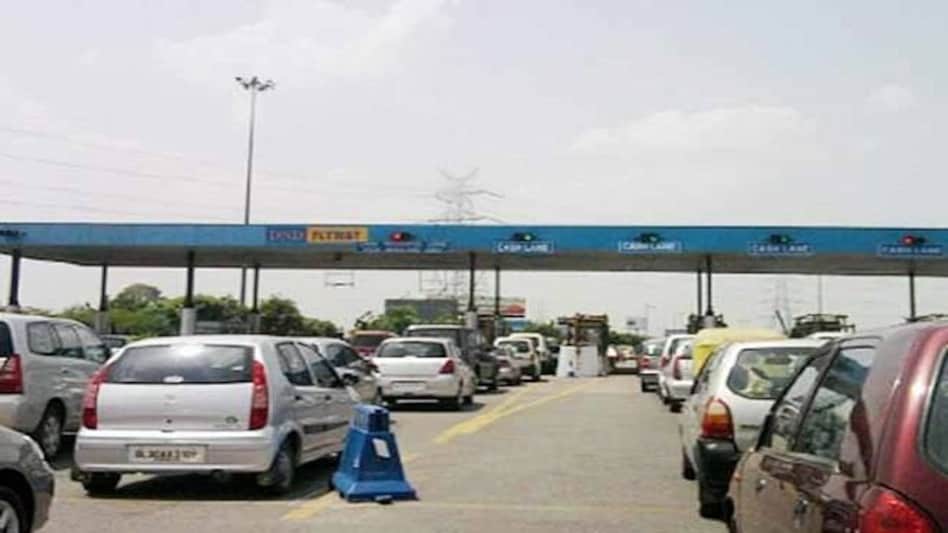 Those going from Noida towards Delhi will be able to use all eight lanes. Those going from Noida towards Delhi will be able to use all eight lanes.