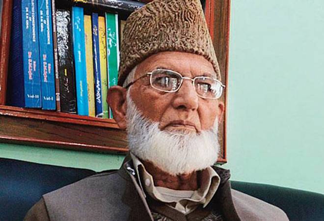 ED slaps Rs 14.40 lakh penalty, confiscates Rs 6.8 lakh in FEMA case against separatist Syed Ali Shah Geelani ED slaps Rs 14.40 lakh penalty, confiscates Rs 6.8 lakh in FEMA case against separatist Syed Ali Shah Geelani
