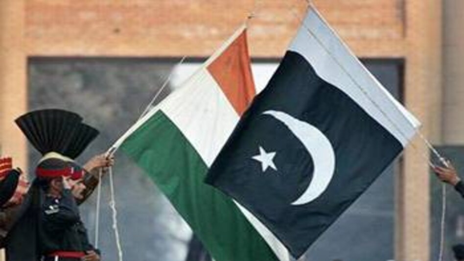 India, Pakistan resume cross-LoC barter trade amid tension India, Pakistan resume cross-LoC barter trade amid tension