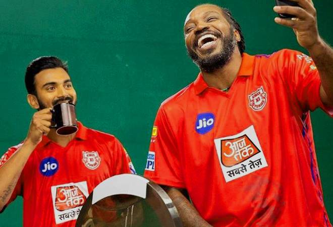 Kings XI Punjab has signed Aajtak, the country's most watched hindi news channel, as their title sponsor. Kings XI Punjab has signed Aajtak, the country's most watched hindi news channel, as their title sponsor.