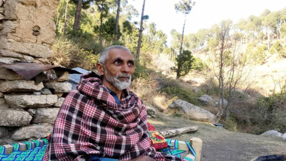 Nooran Shah, 62, talks during an interview with Reuters outside his home which is near to the site where Indian military aircrafts released payload in Jaba village, Balakot, Pakistan. (Photo:Reuters) Nooran Shah, 62, talks during an interview with Reuters outside his home which is near to the site where Indian military aircrafts released payload in Jaba village, Balakot, Pakistan. (Photo:Reuters)