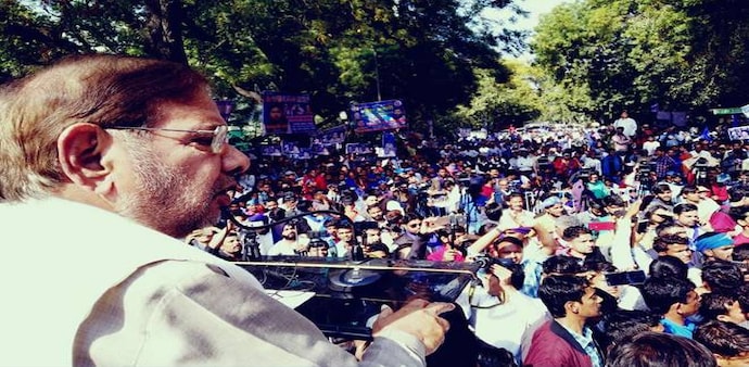 Lalu had formed RJD after breaking away fom Sharad Yadav's previous party JD(U). Photo credit: Sharad Yadav/Twitter Lalu had formed RJD after breaking away fom Sharad Yadav's previous party JD(U). Photo credit: Sharad Yadav/Twitter