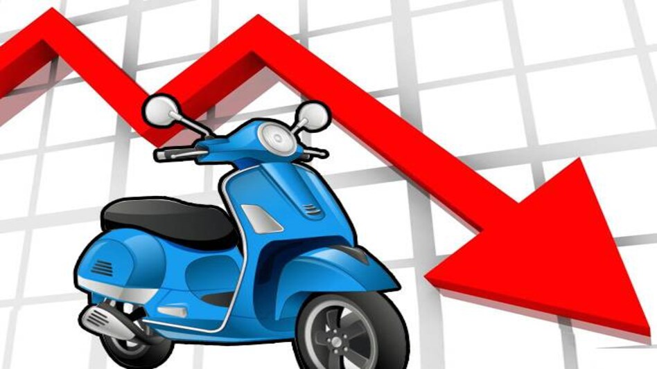 Two-wheeler, car manufacturers cut production with inventories reaching alarming levels Two-wheeler, car manufacturers cut production with inventories reaching alarming levels
