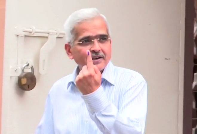 Lok Sabha Election 2019 Phase 4: RBI Gov Shaktikanta Das, Anil Ambani, HDFC Chairman Deepak Parekh vote in Mumbai