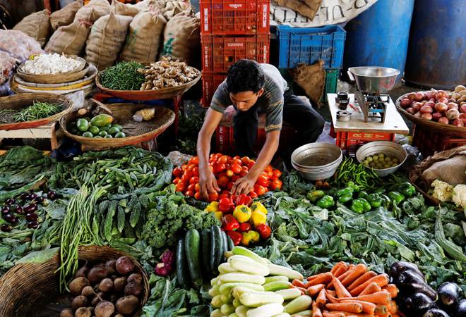 Retail inflation inches up to 2.86% in March on higher food, fuel prices Retail inflation inches up to 2.86% in March on higher food, fuel prices