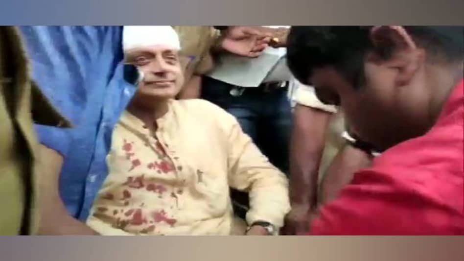 Shashi Tharoor injured at a temple Shashi Tharoor injured at a temple