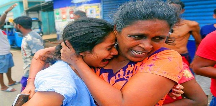 Sri Lankan churches and hotels were hit by six explosions on Easter Sunday Sri Lankan churches and hotels were hit by six explosions on Easter Sunday