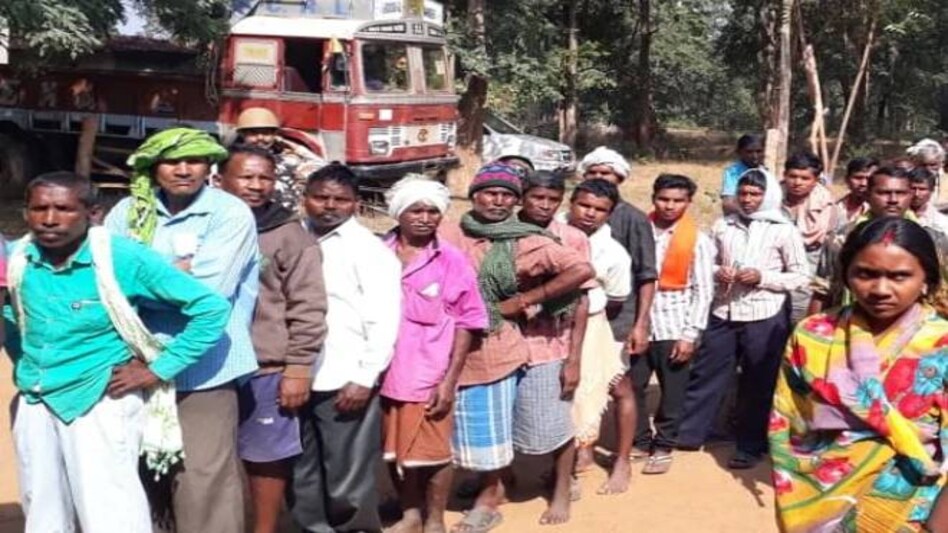 Gujarat votes today and a total of 371 candidates are in the fray for the 26 Lok Sabha seats in the state, where polling will be conducted in a single phase. It will be a stiff fight between BJP and Congress. Gujarat votes today and a total of 371 candidates are in the fray for the 26 Lok Sabha seats in the state, where polling will be conducted in a single phase. It will be a stiff fight between BJP and Congress.