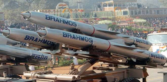 The BrahMos cruise missile travels at a speed of Mach 2.8, nearly three times that of sound The BrahMos cruise missile travels at a speed of Mach 2.8, nearly three times that of sound