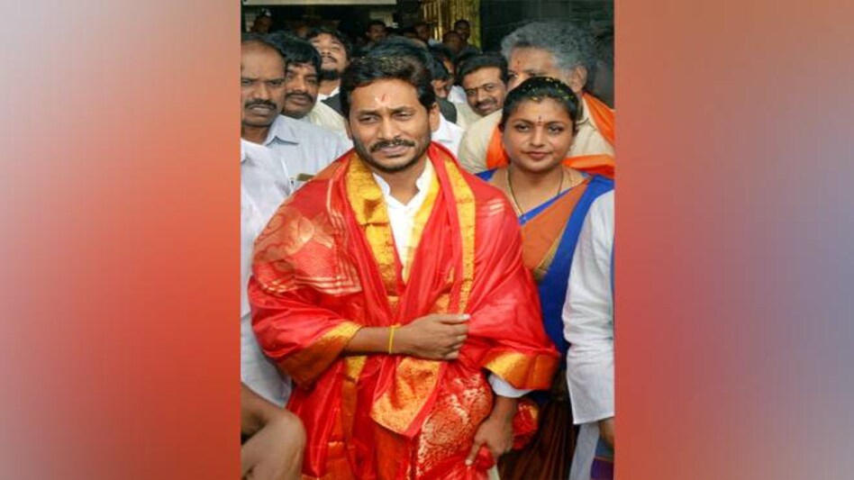 Y S Jaganmohan Reddy (Photo: PTI) Y S Jaganmohan Reddy (Photo: PTI)