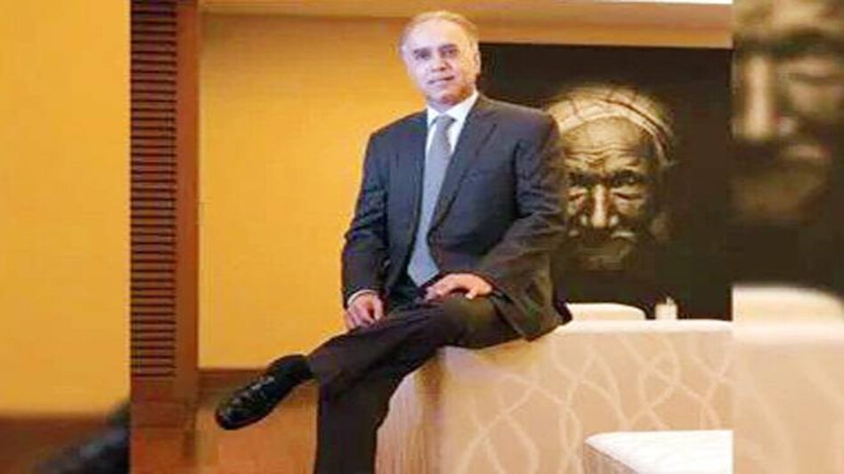 The Economic Offences Wing (EOW) Thursday stopped former Religare Chairman Sunil Godhwani from flying to London at Delhi's Indira Gandhi International IGI Airport. The Economic Offences Wing (EOW) Thursday stopped former Religare Chairman Sunil Godhwani from flying to London at Delhi's Indira Gandhi International IGI Airport.