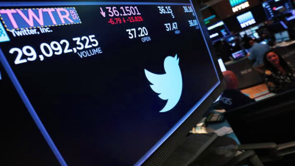 On Thursday alone, 3.2 million tweets were sent out On Thursday alone, 3.2 million tweets were sent out