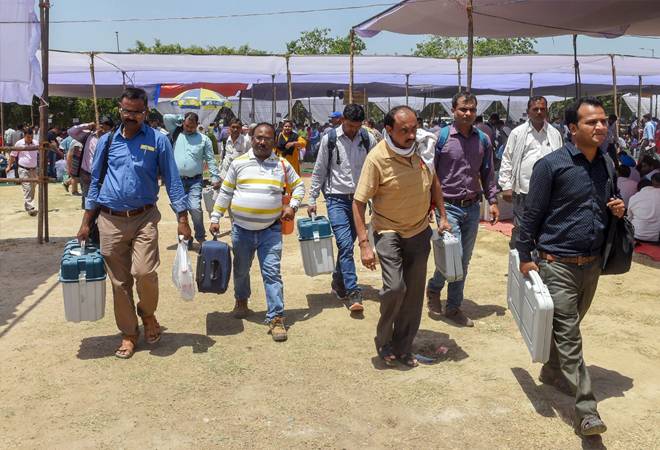 Lok Sabha Election 2019 Phase 7: Himachal Pradesh votes today; Congress, BJP to fight for 4 seats Lok Sabha Election 2019 Phase 7: Himachal Pradesh votes today; Congress, BJP to fight for 4 seats