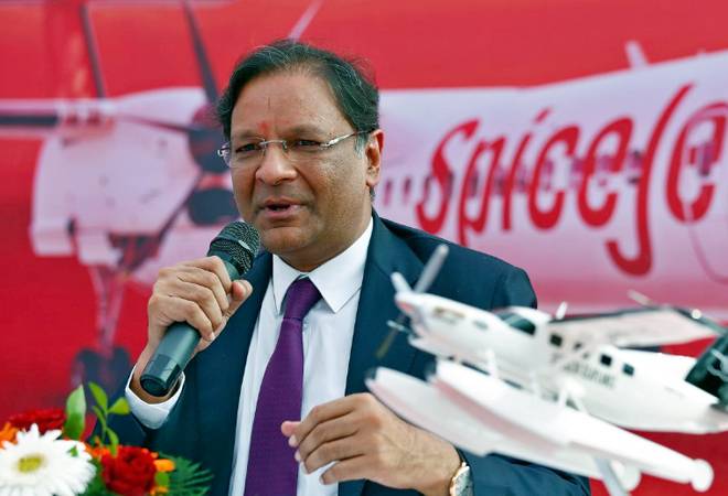 SpiceJet has Boeing 737s, Bombardier Q-400s and B737 freighters. SpiceJet has Boeing 737s, Bombardier Q-400s and B737 freighters.