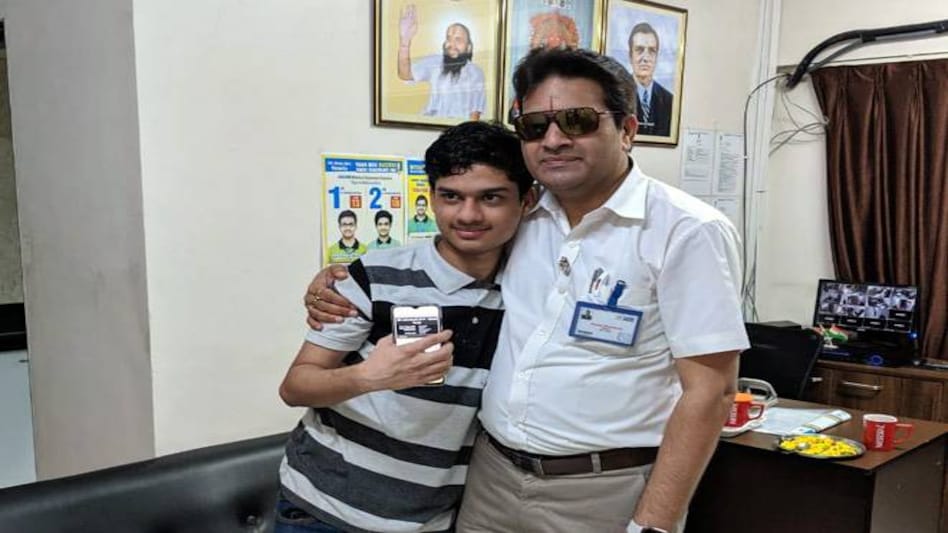 JEE (advanced) 2019 topper Kartikey Gupta JEE (advanced) 2019 topper Kartikey Gupta