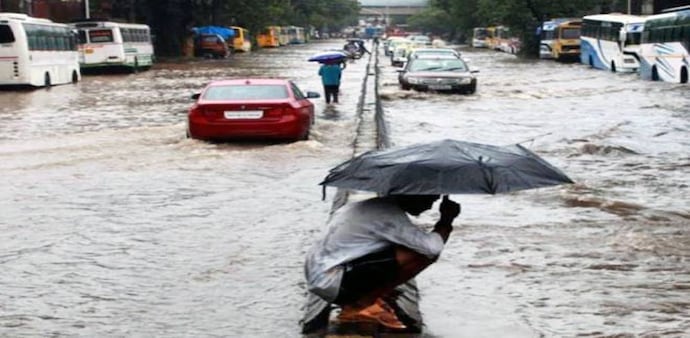 Mumbai Weather: As per latest reports, heavy rainfall has led to water logging in Dharavi area in Mumbai Mumbai Weather: As per latest reports, heavy rainfall has led to water logging in Dharavi area in Mumbai