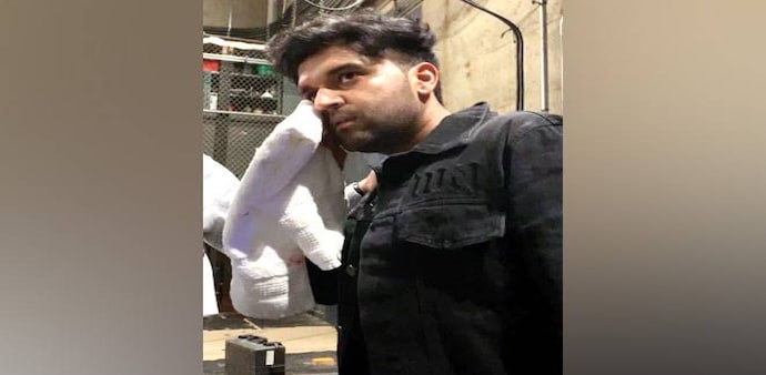Punjabi singer Guru Randhawa was attacked in Canada. Punjabi singer Guru Randhawa was attacked in Canada.