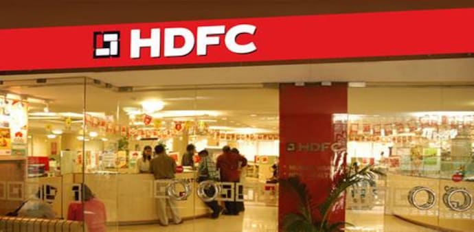 HDFC's market capitalisation crossed Rs 4 lakh crore on Thursday HDFC's market capitalisation crossed Rs 4 lakh crore on Thursday