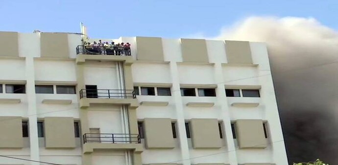 Fire in MTNL building Fire in MTNL building