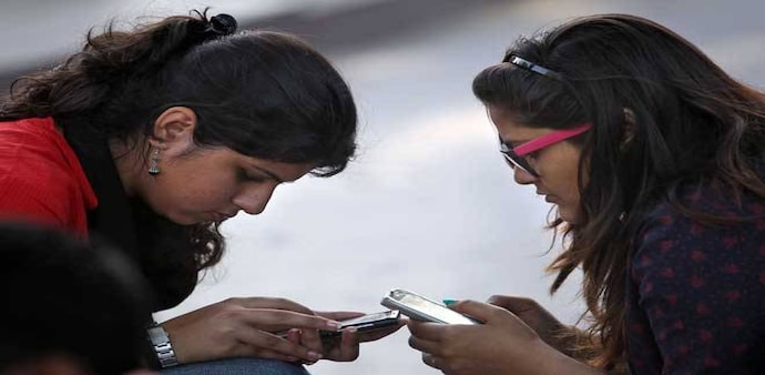 As per a report, in March 2018, there were 1.16 billion wireless subscribers in India while 200 mobile phones were missing only in Bengaluru. As per a report, in March 2018, there were 1.16 billion wireless subscribers in India while 200 mobile phones were missing only in Bengaluru.
