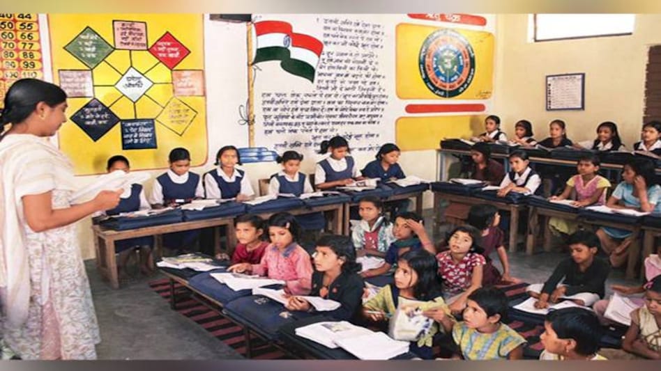 7th Pay Commission: KVS recently declared the teacher recruitment exam result for more than 7000 vacancies. 7th Pay Commission: KVS recently declared the teacher recruitment exam result for more than 7000 vacancies.