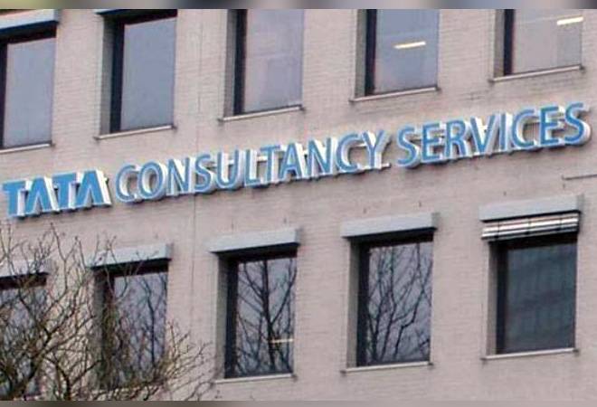 Highest in 5 years! TCS hires 30,000 graduates in April-June quarter; women workforce rises to 36.1%