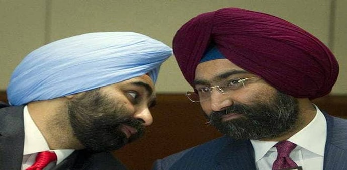 The Enforcement Directorate (ED) is conducting raids at the residences of former Ranbaxy CEO Malvinder Singh and his brother Shivinder Singh. The Enforcement Directorate (ED) is conducting raids at the residences of former Ranbaxy CEO Malvinder Singh and his brother Shivinder Singh.