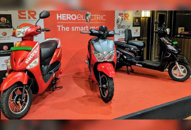 Along with Hero Dash electric scooter, the company also launched long-range Optima ER and Nyx ER. Along with Hero Dash electric scooter, the company also launched long-range Optima ER and Nyx ER.