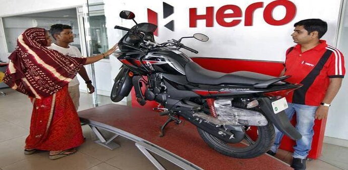 The country's largest two-wheeler maker Hero MotoCorp plans to deliver two-wheelers to its customers at their doorstep, at a nominal charge. The country's largest two-wheeler maker Hero MotoCorp plans to deliver two-wheelers to its customers at their doorstep, at a nominal charge.