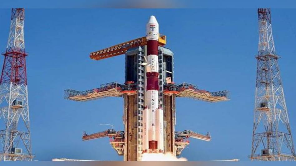 Make in India push: The Indian Space Research Organisation (ISRO) has taken the initiative to invite private Indian companies to build five Polar Satellite Launch Vehicles (PSLVs). Make in India push: The Indian Space Research Organisation (ISRO) has taken the initiative to invite private Indian companies to build five Polar Satellite Launch Vehicles (PSLVs).