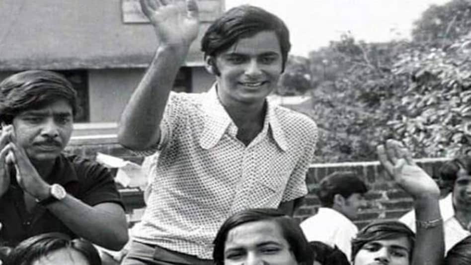 The shining star of politics was also remembered today by many colleagues from his past, who showered him respects through tweets. The shining star of politics was also remembered today by many colleagues from his past, who showered him respects through tweets.