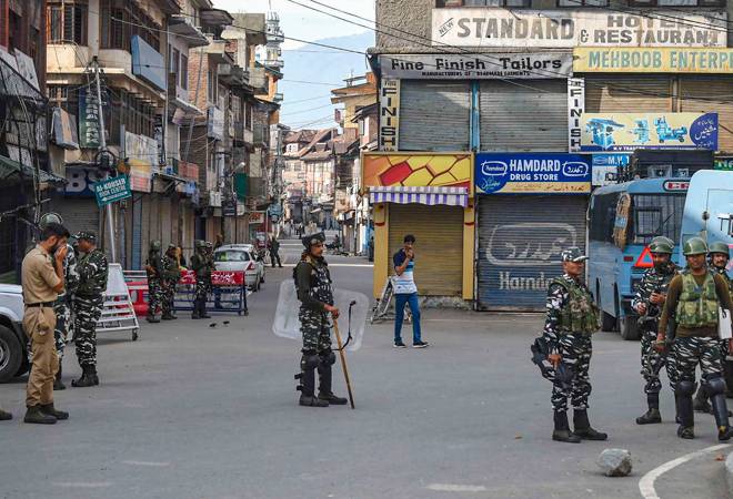 Kashmir unrest: restrictions reimposed in parts of Srinagar after incidents of violence