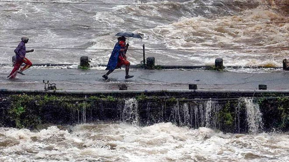 The Kochi International airport on Friday suspended all operations till Sunday as the runway area in the airport is water logged due to flood The Kochi International airport on Friday suspended all operations till Sunday as the runway area in the airport is water logged due to flood
