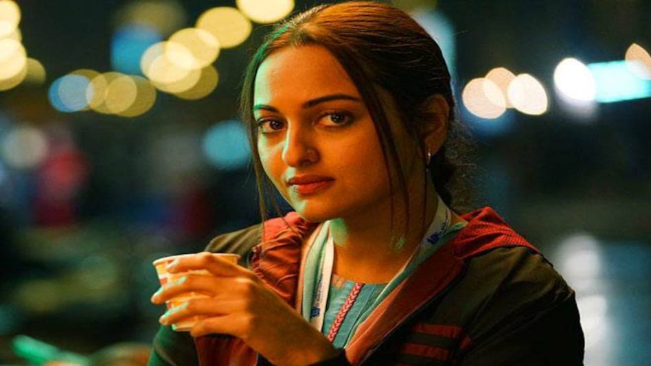 Khandaani Shafakhana box office collection: Sonakshi Sinha movie struggles Khandaani Shafakhana box office collection: Sonakshi Sinha movie struggles