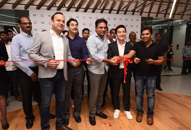 Image Source: Twitter.com Image Source: Twitter.com