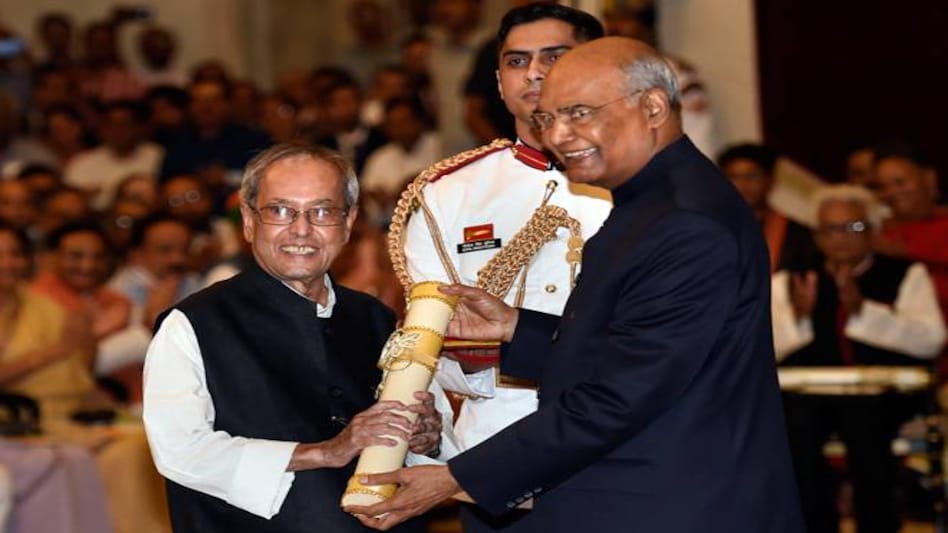 Former President of India Pranab Mukherjee receives Bharat Ratna from President Ram Nath Kovind. Photo credit: PTI Former President of India Pranab Mukherjee receives Bharat Ratna from President Ram Nath Kovind. Photo credit: PTI