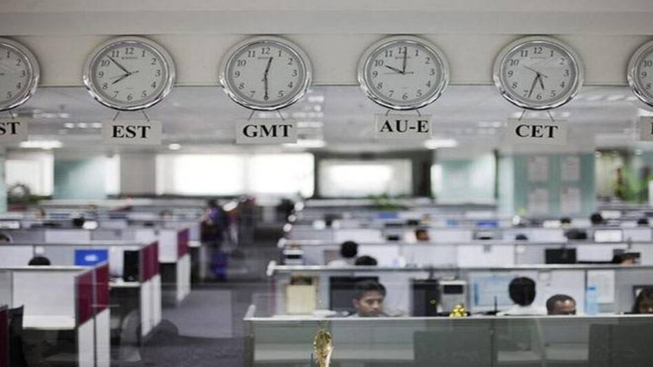 Slowdown Blues: Slump in Indian economy spreading to services sector Slowdown Blues: Slump in Indian economy spreading to services sector