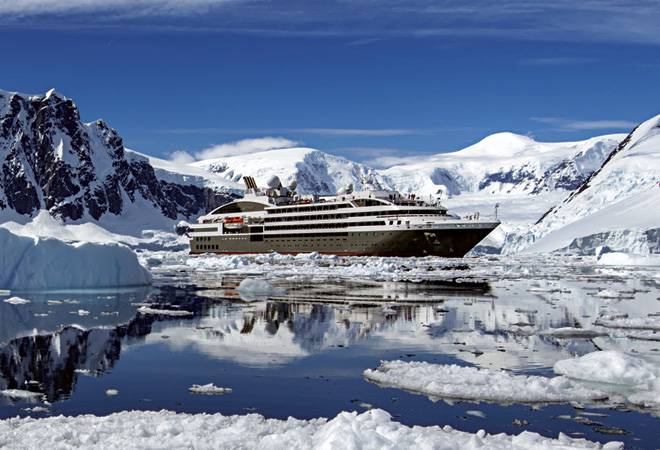 For two days and nights, our luxury cruise crossed the Drake Passage, the confluence of Atlantic, Pacific and Indian oceans For two days and nights, our luxury cruise crossed the Drake Passage, the confluence of Atlantic, Pacific and Indian oceans