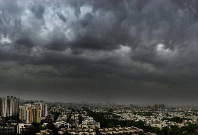 Delhi weather update: The capital, on Saturday, witnessed light rain with gusty winds which brought down the temperature in the city to 32 degrees Delhi weather update: The capital, on Saturday, witnessed light rain with gusty winds which brought down the temperature in the city to 32 degrees