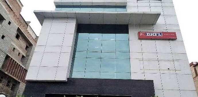 DHFL's share price spiked over 5 per cent to Rs 49 apiece in early trade on Tuesday DHFL's share price spiked over 5 per cent to Rs 49 apiece in early trade on Tuesday