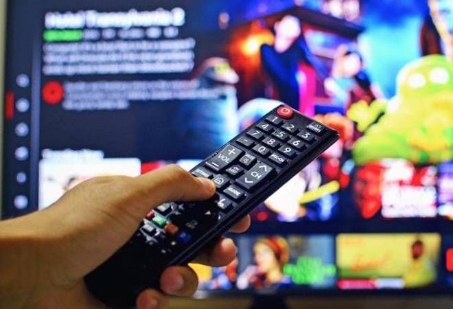 The DTH operators by virtue of their consumer-friendly approach in the new tariff regime have an edge over the cable operators. The DTH operators by virtue of their consumer-friendly approach in the new tariff regime have an edge over the cable operators.