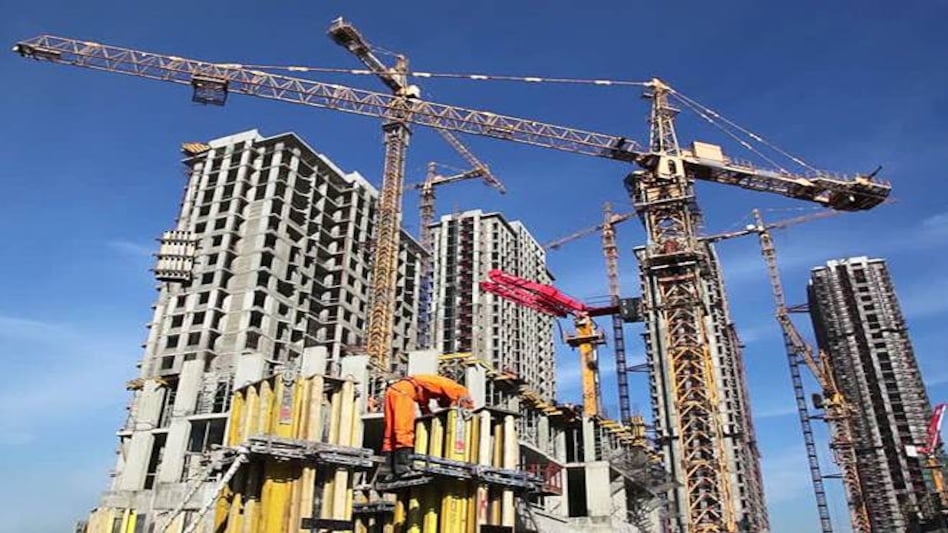 Infrastructural construction orders at a 32-quarter low Infrastructural construction orders at a 32-quarter low