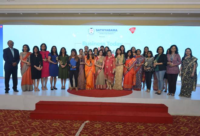 Winners' Galaxy: Business Today Most Powerful Women award receivers with Aroon Purie, Chairman, India Today Group; Raj Chengappa, Group Editorial Director; and Prosenjit Datta, Editor, Business Today - Photographs by Rachit Goswami Winners' Galaxy: Business Today Most Powerful Women award receivers with Aroon Purie, Chairman, India Today Group; Raj Chengappa, Group Editorial Director; and Prosenjit Datta, Editor, Business Today - Photographs by Rachit Goswami