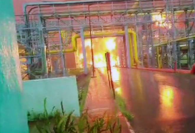ONGC plant fire: Facility in Navi Mumbai ablaze ONGC plant fire: Facility in Navi Mumbai ablaze