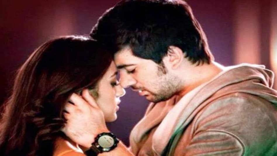 Pal Pal Dil Ke Paas box office collection Day 6: Pal Pal Dil Ke Paas starring debutants Karan Deol and Sahher Bambba is expected to earn around Rs 7-7.5 crore at the box office. Pal Pal Dil Ke Paas box office collection Day 6: Pal Pal Dil Ke Paas starring debutants Karan Deol and Sahher Bambba is expected to earn around Rs 7-7.5 crore at the box office.